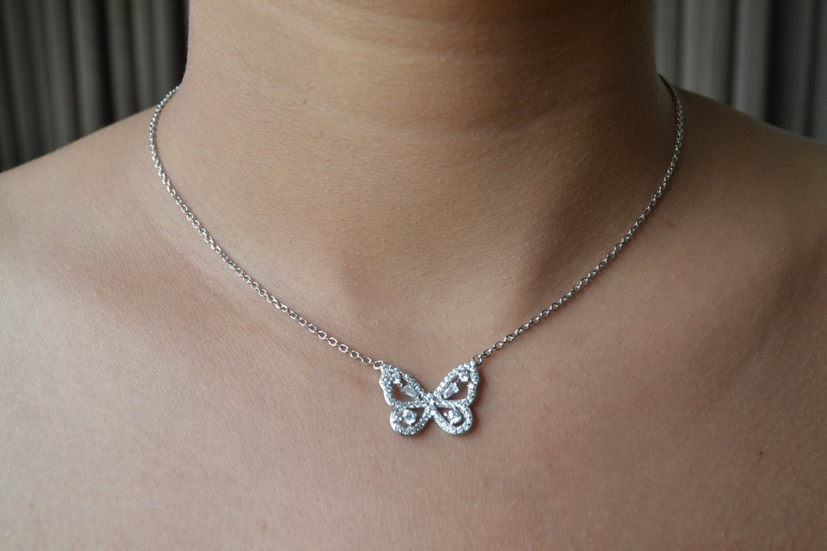 Elegant Butterfly Wings Pendant - Zirak Silver