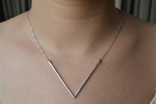 Geometric V Bar Necklace - Zirak Silver