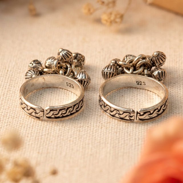 Ghungroo Noor Toe Ring - Zirak Silver