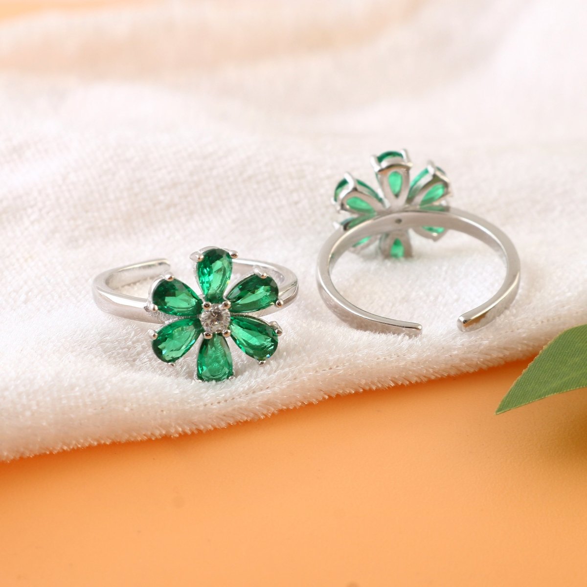Green Floral Adjustable Silver Toe Ring | 925 Sterling Silver Flower Toe Ring for Women - Zirak Silver
