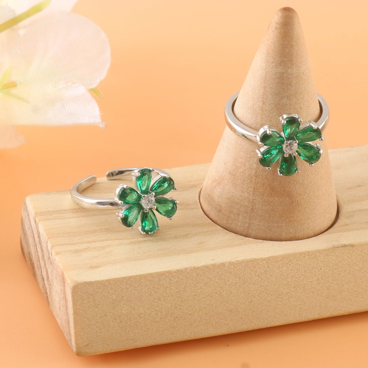 Green Floral Adjustable Silver Toe Ring | 925 Sterling Silver Flower Toe Ring for Women - Zirak Silver