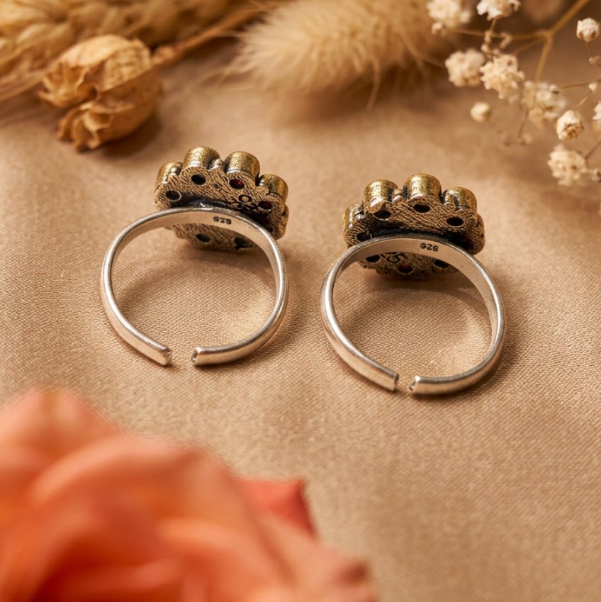 Gulab Noor Toe Ring - Zirak Silver