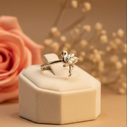 Hansika Swan Ring - Zirak Silver