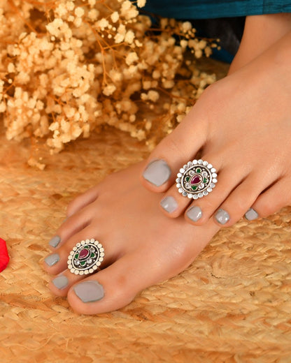 Isha Floral Oxidized Toe Rings - Zirak Silver
