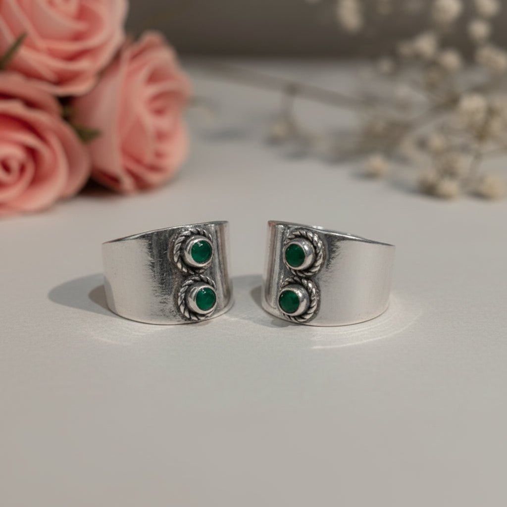 Jaya Green Wide Toe Rings - Zirak Silver