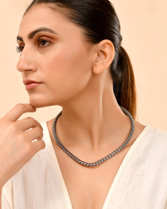 Kriti Oxidized Rope hasli - Zirak Silver