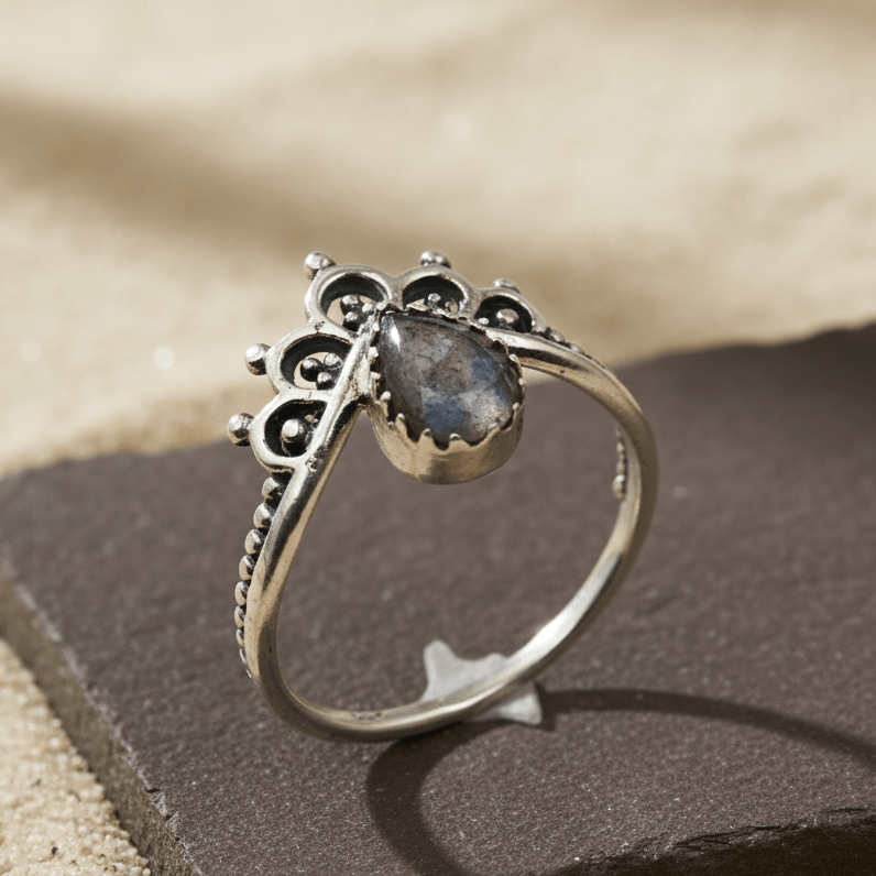 Labradorite Crown Silver Ring - Zirak Silver