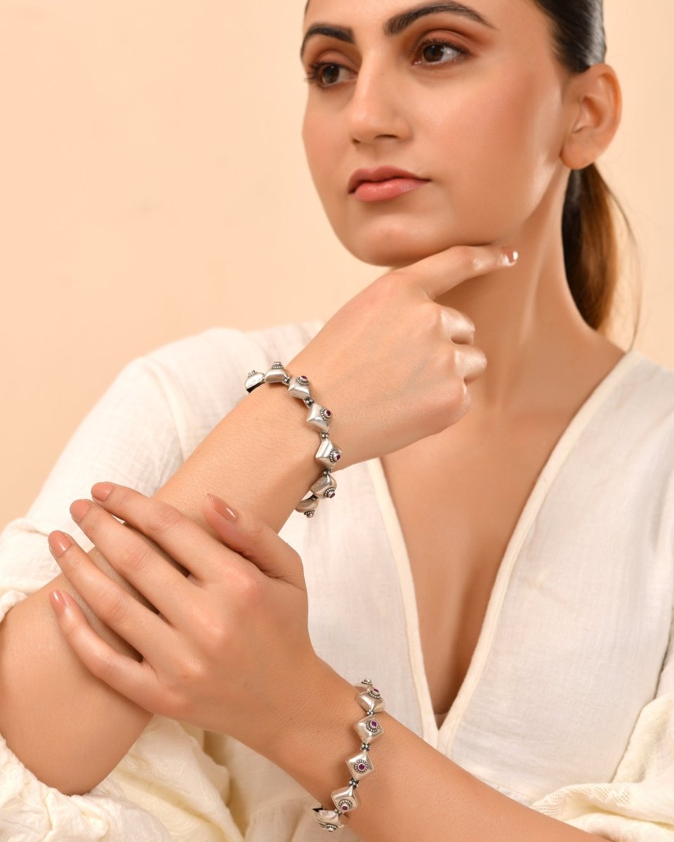 Meera Geometric Silver Bangle - Zirak Silver
