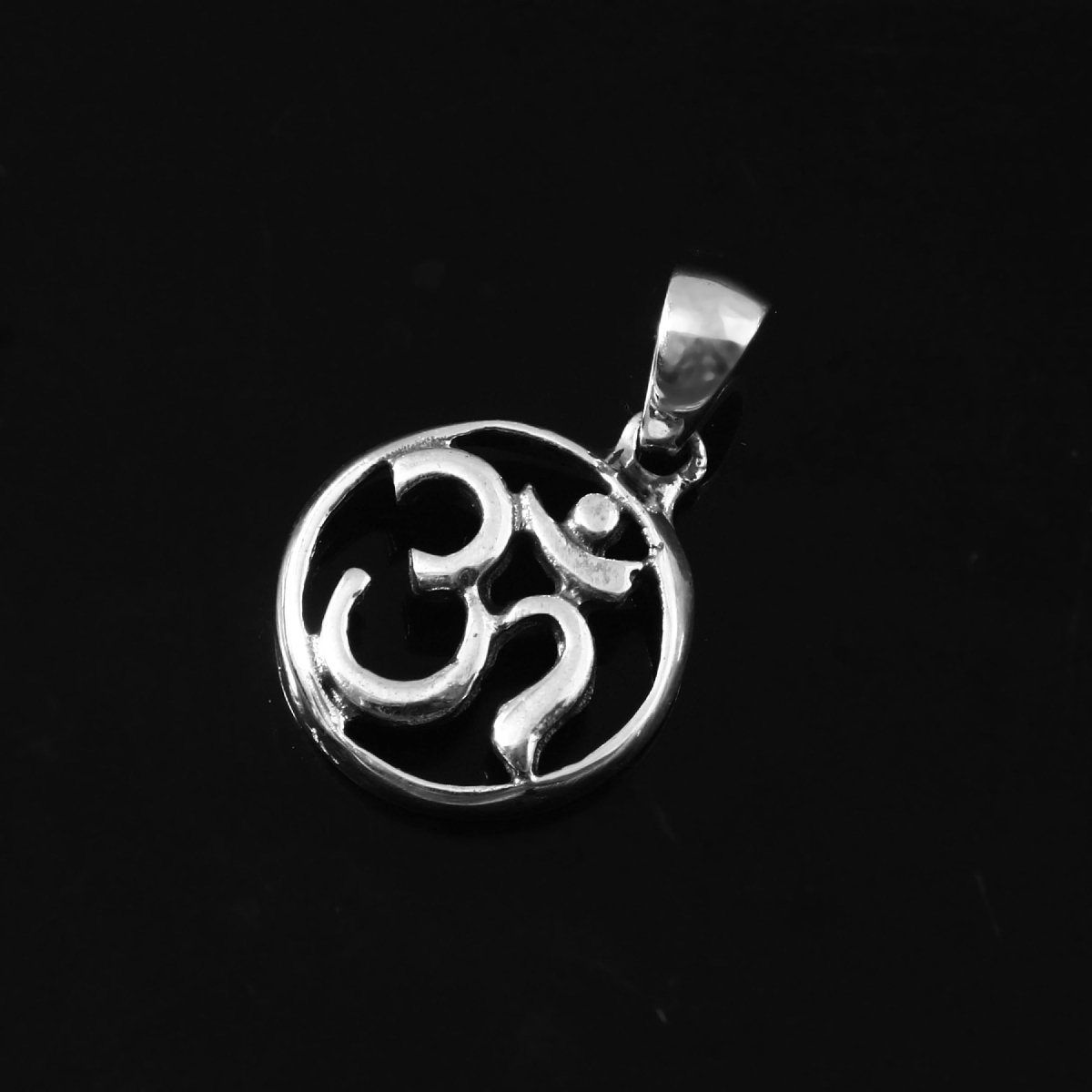 Minimal Om Symbol Sterling Silver Pendant - Zirak Silver
