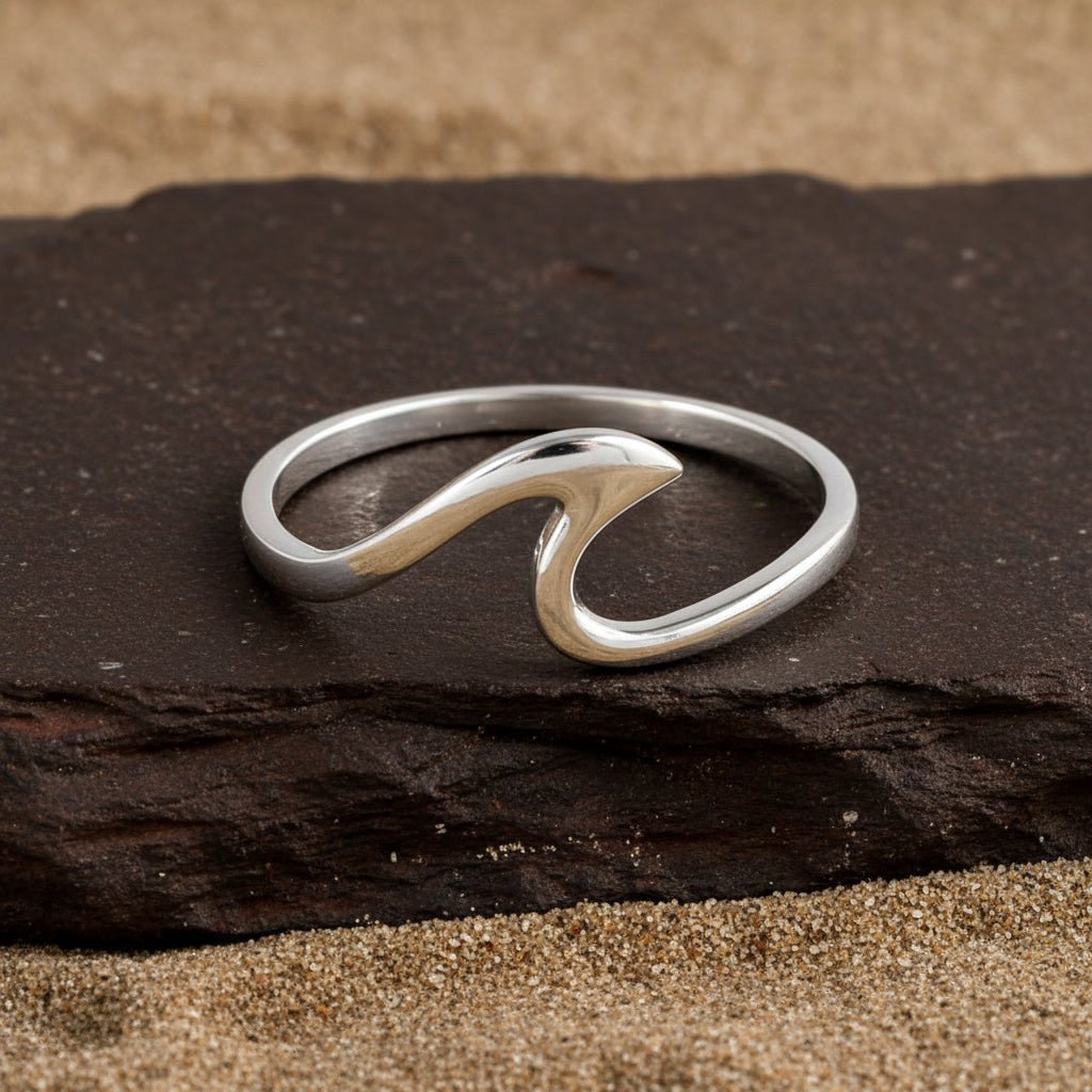 Minimal Wave Band Ring - Zirak Silver