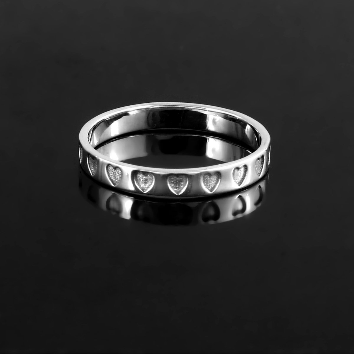 Minimalist Heart Engraved Silver Band Ring - Zirak Silver