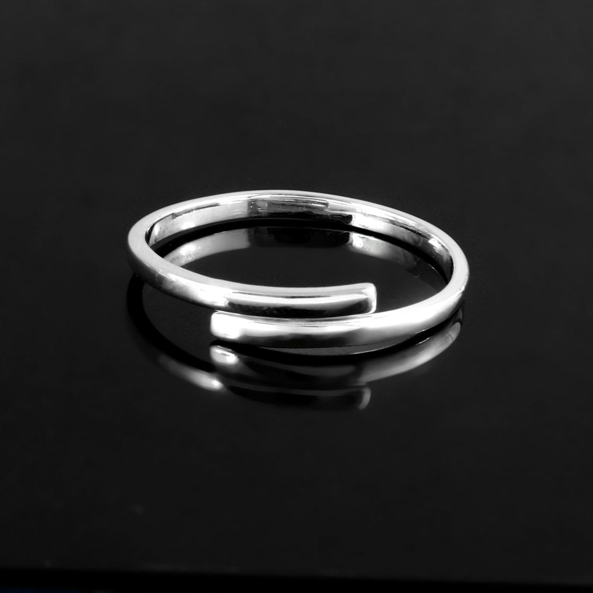 Minimalist Overlap Band - Zirak Silver