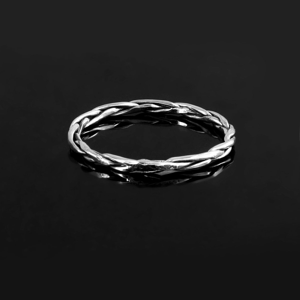 Minimalist Silver Arrow Ring - Zirak Silver
