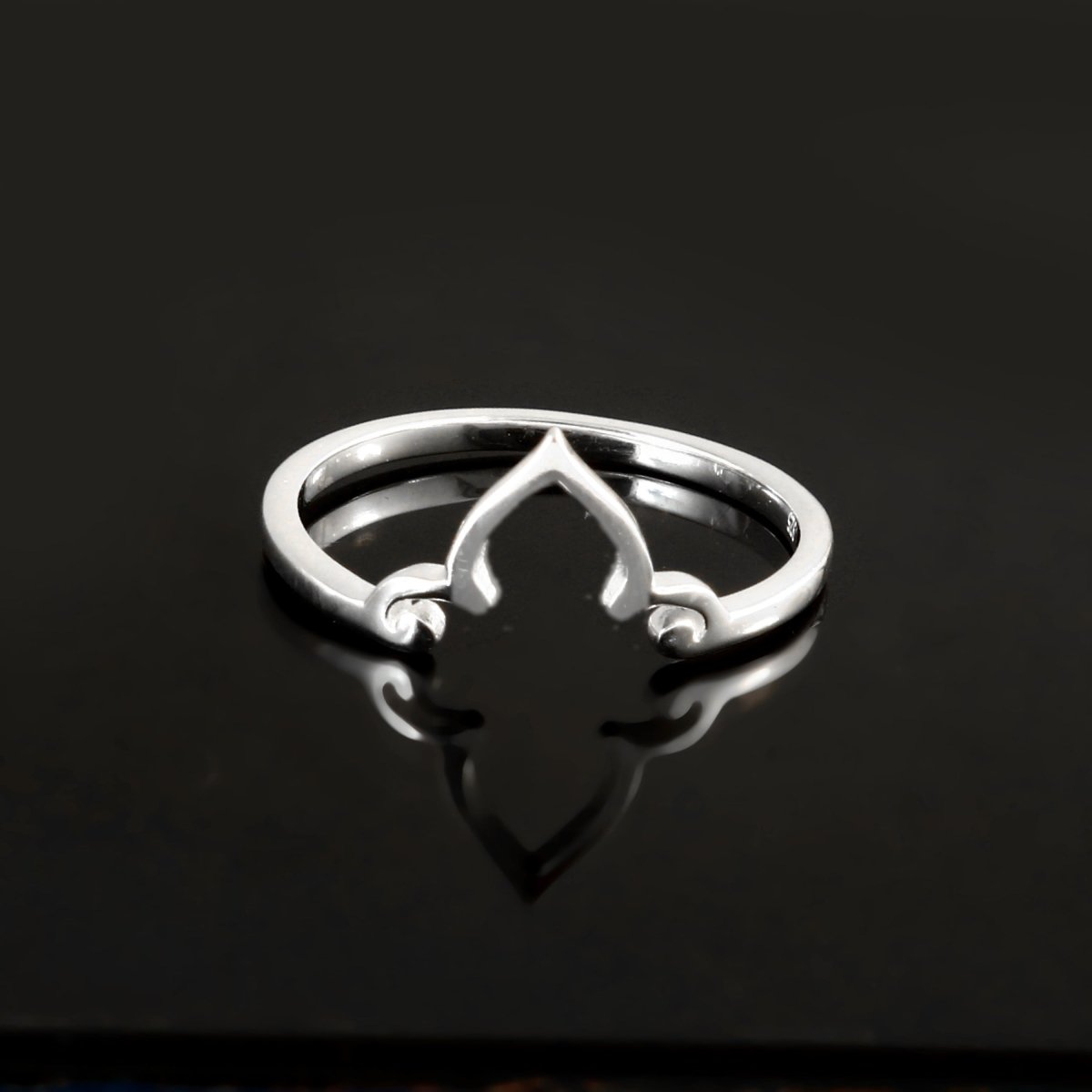 Minimalist Silver Lotus Petal Ring - Zirak Silver