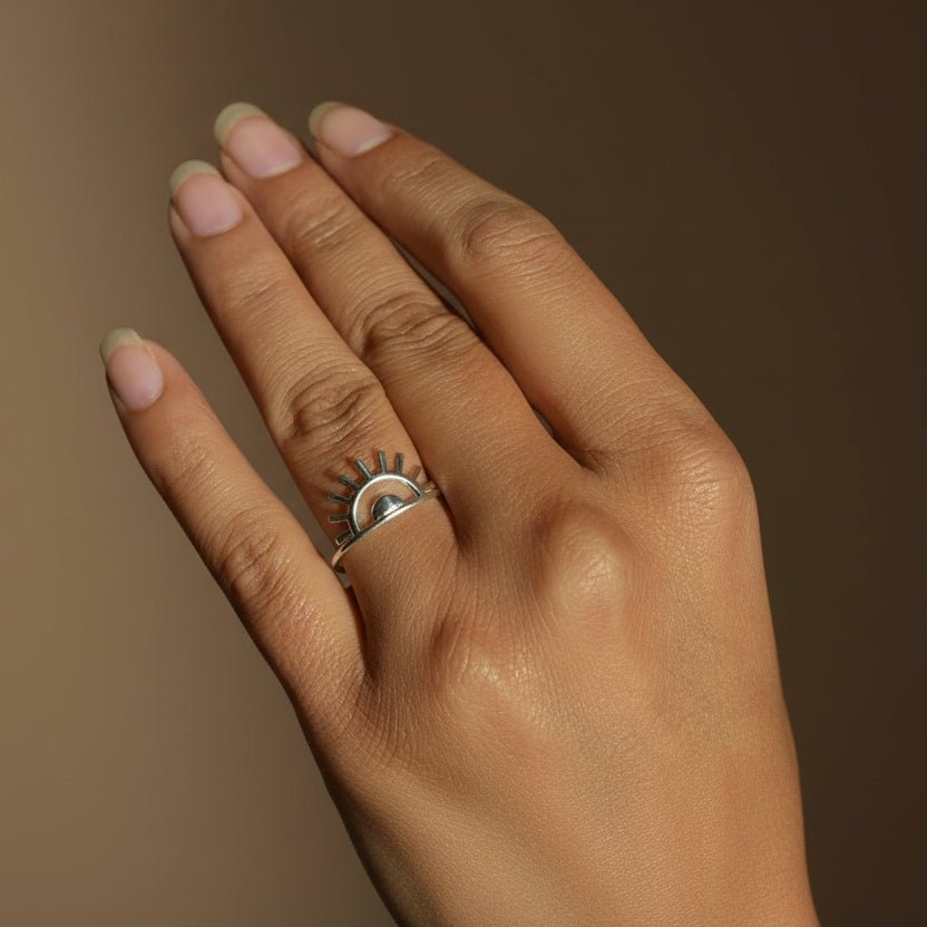 Minimalist Sunrise Silver Ring - Zirak Silver