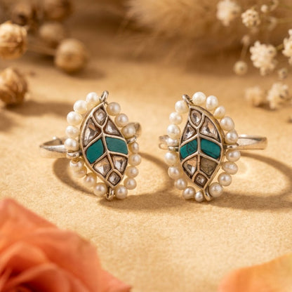 Mor Pankh Noor Toe Ring - Zirak Silver