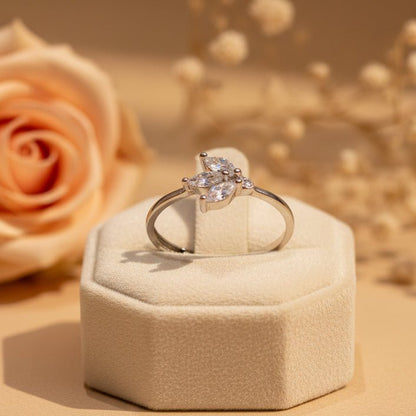 Nalini Leaf Ring - Zirak Silver