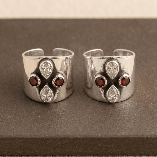 Neha Red & Clear Floral Wide Toe Rings - Zirak Silver