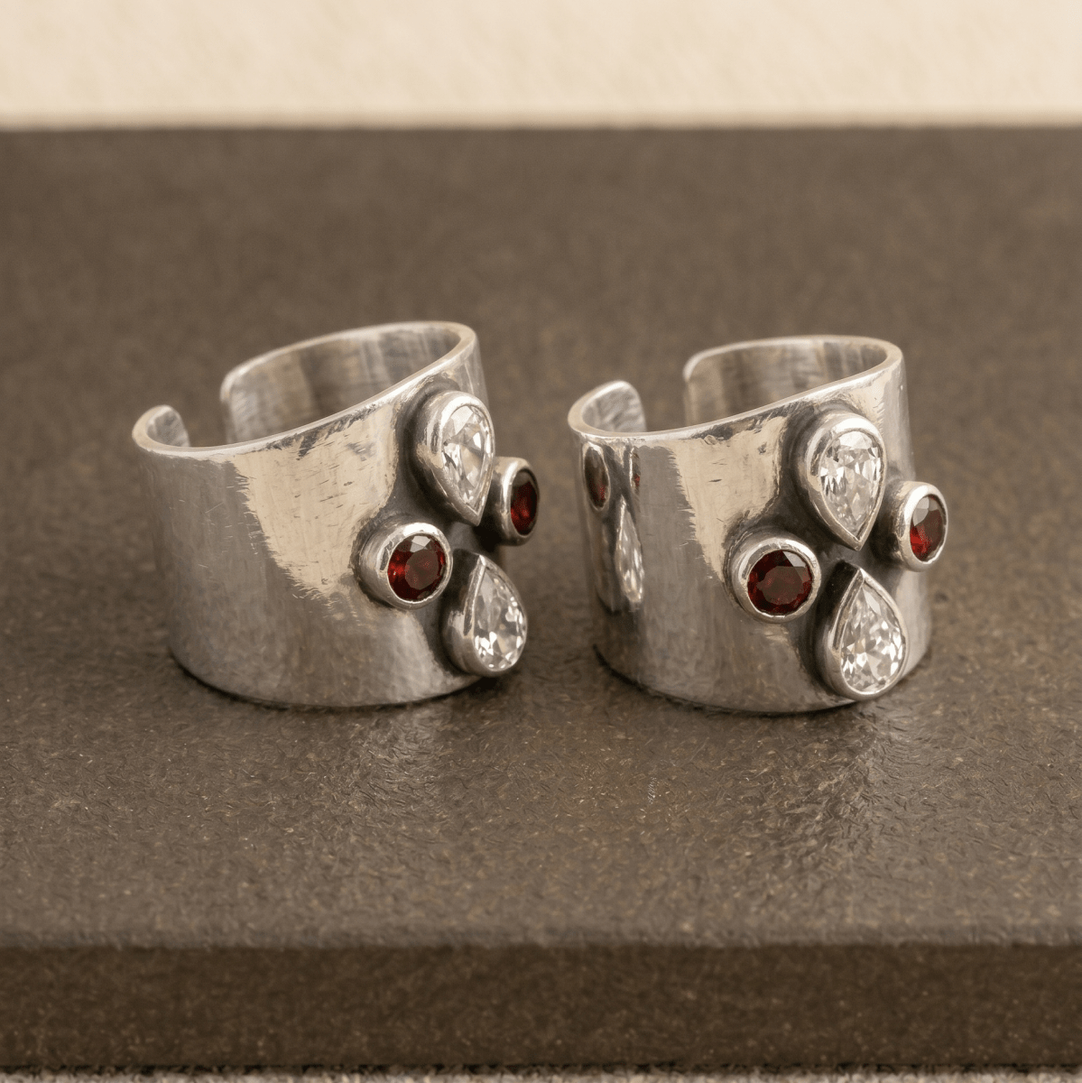 Neha Red & Clear Floral Wide Toe Rings - Zirak Silver