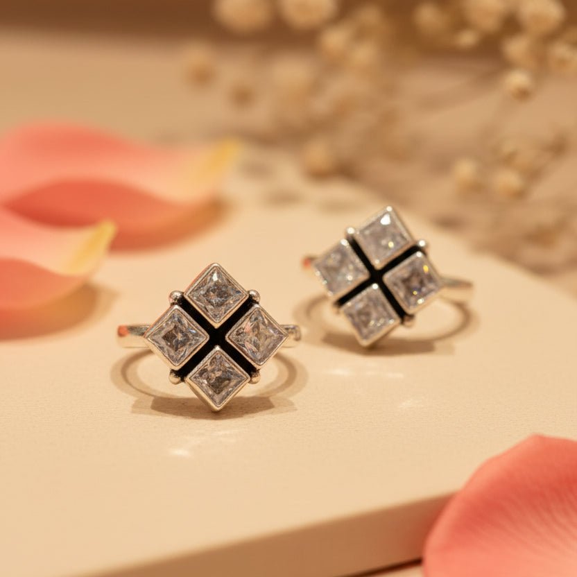 Noor Chaukadi Bichiya Pair - Zirak Silver