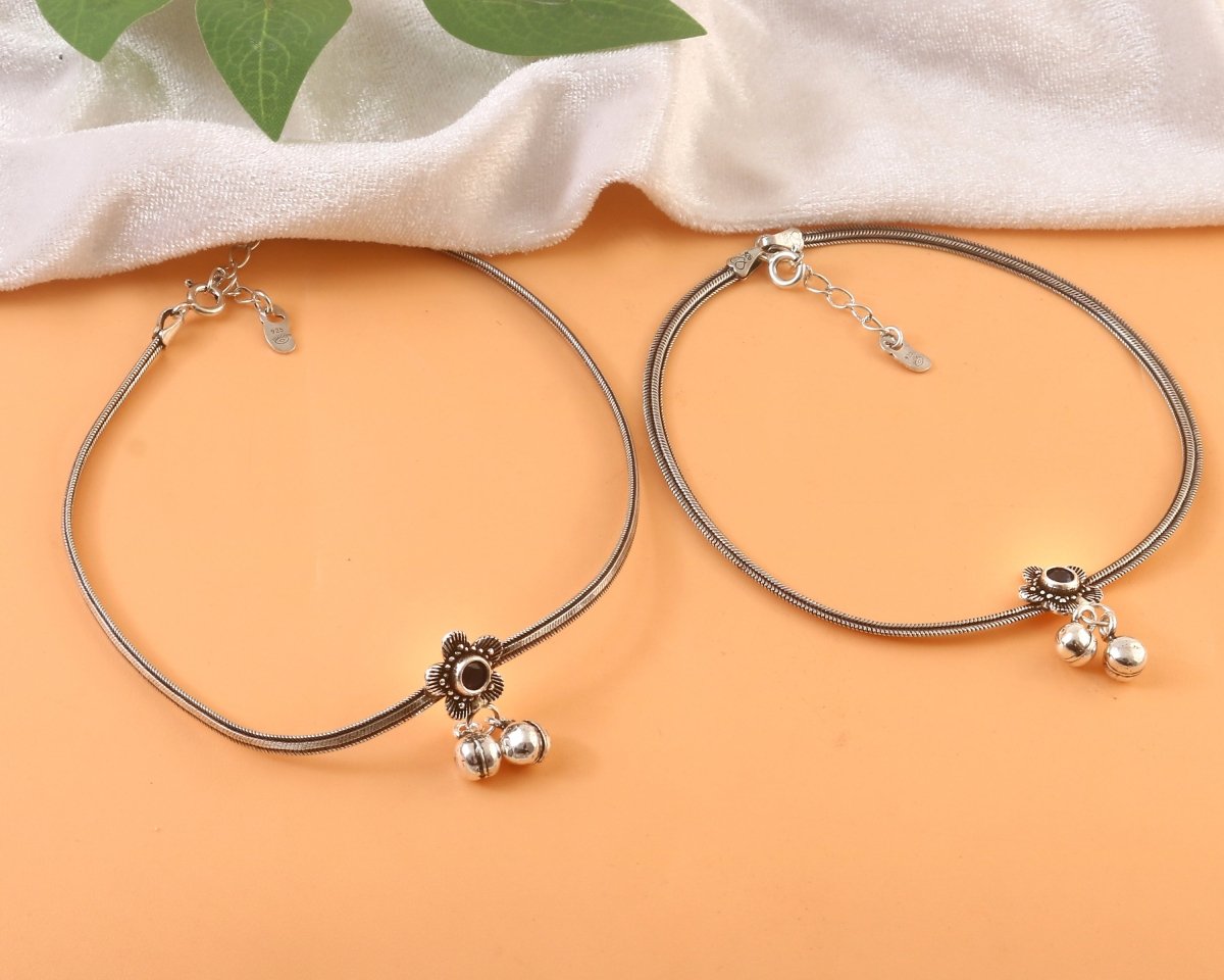 Oxidized 925 Silver Floral Anklet with Black Stone & Ghungroo Charms - Zirak Silver
