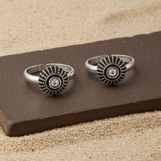 Oxidized Sterling Silver Sunburst Toe Ring - Zirak Silver