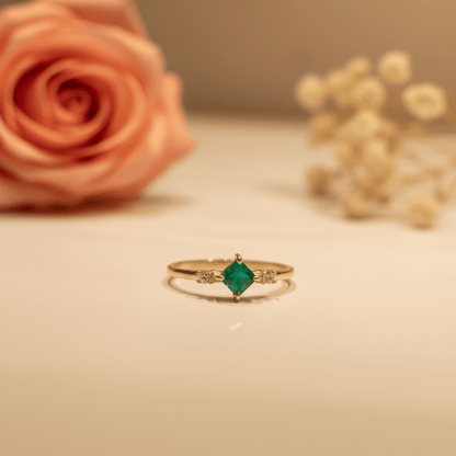 Panna Green Kite Ring - Zirak Silver