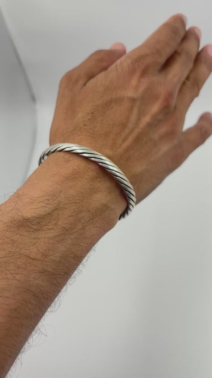 Leher Cuff – Oxidised 925 Silver Wave Pattern Cuff for Men