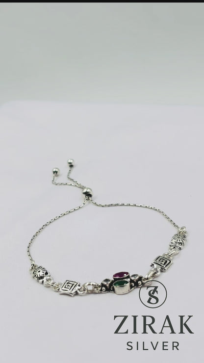 Navya Geometric Slider Bracelet
