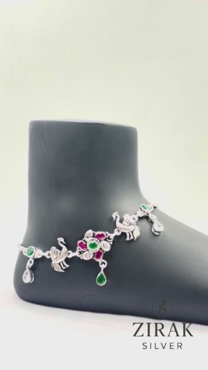 Swan Motif Floral Anklet