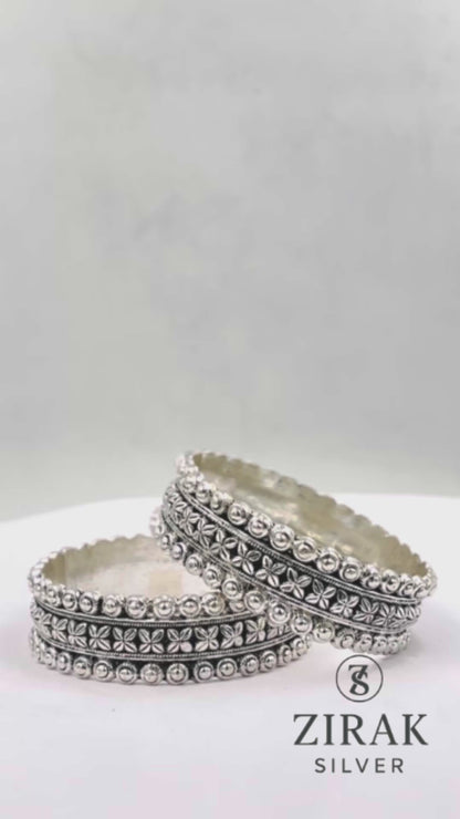 Tara Antique Silver Floral Bangles