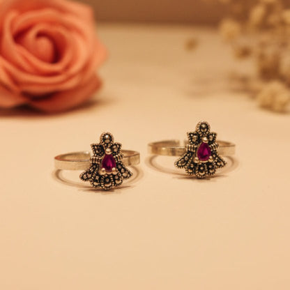 Radhika Toe Ring - Zirak Silver