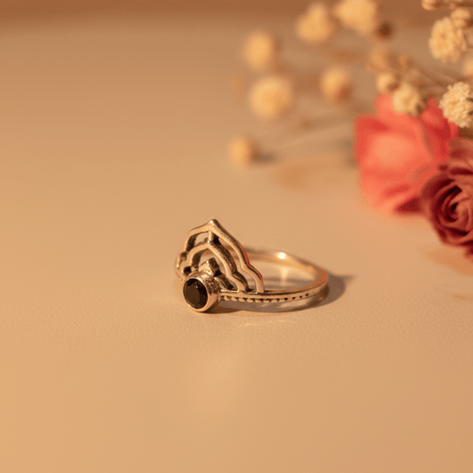 Rani Black Stone Crown Ring - Zirak Silver