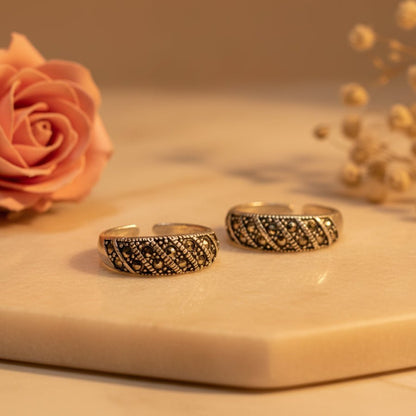 Rekha Toe Ring - Zirak Silver