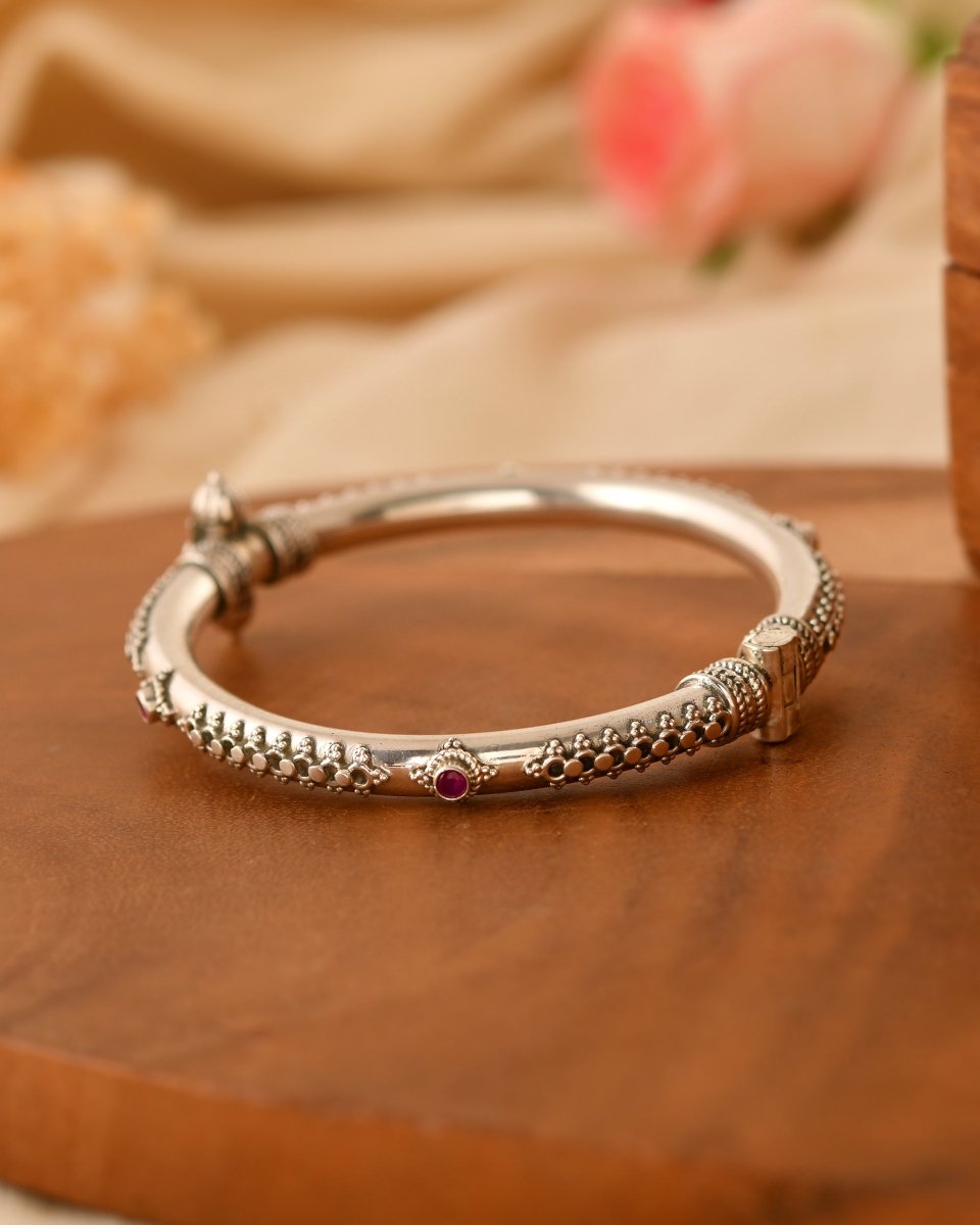 Riddhi Antique Silver Screw - Open Kada - Zirak Silver
