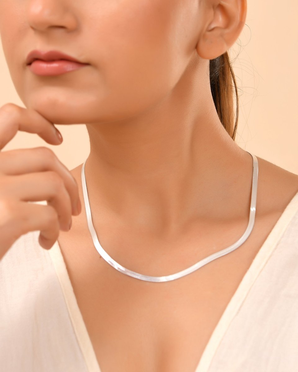 Riya Flat Silver Herringbone Chain - Zirak Silver