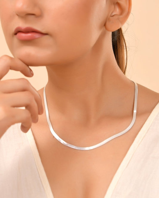 Riya Flat Silver Herringbone Chain - Zirak Silver