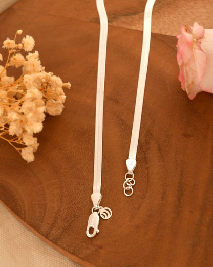 Riya Flat Silver Herringbone Chain - Zirak Silver