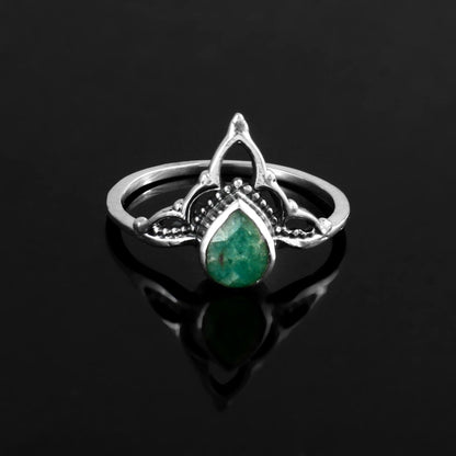 Royal Teardrop Emerald Ring - Zirak Silver