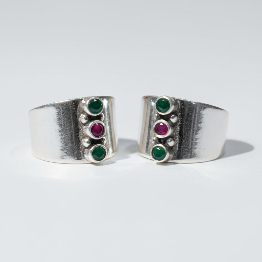 Sia Red & Green Wide Toe Rings - Zirak Silver