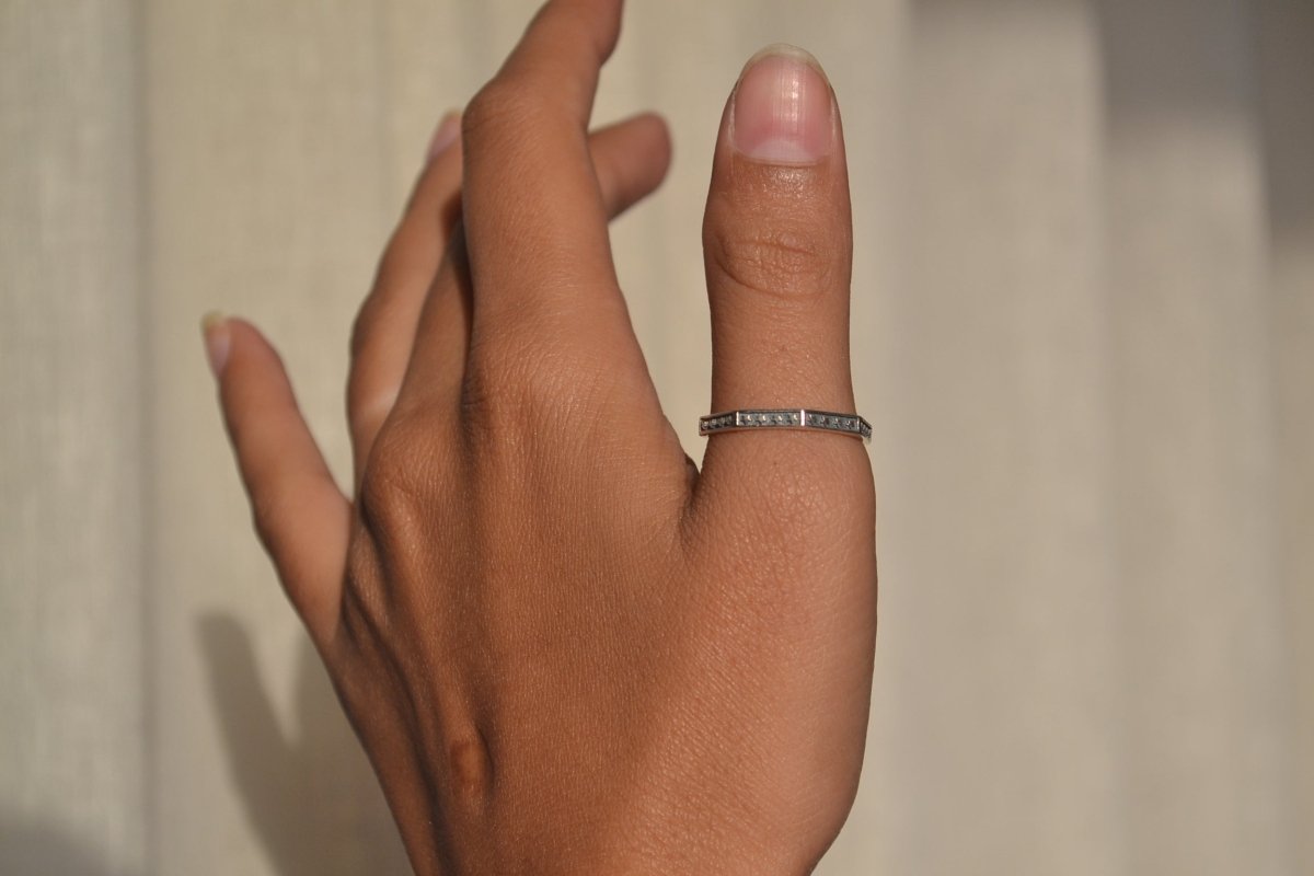 Silver Star Band Ring - Zirak Silver