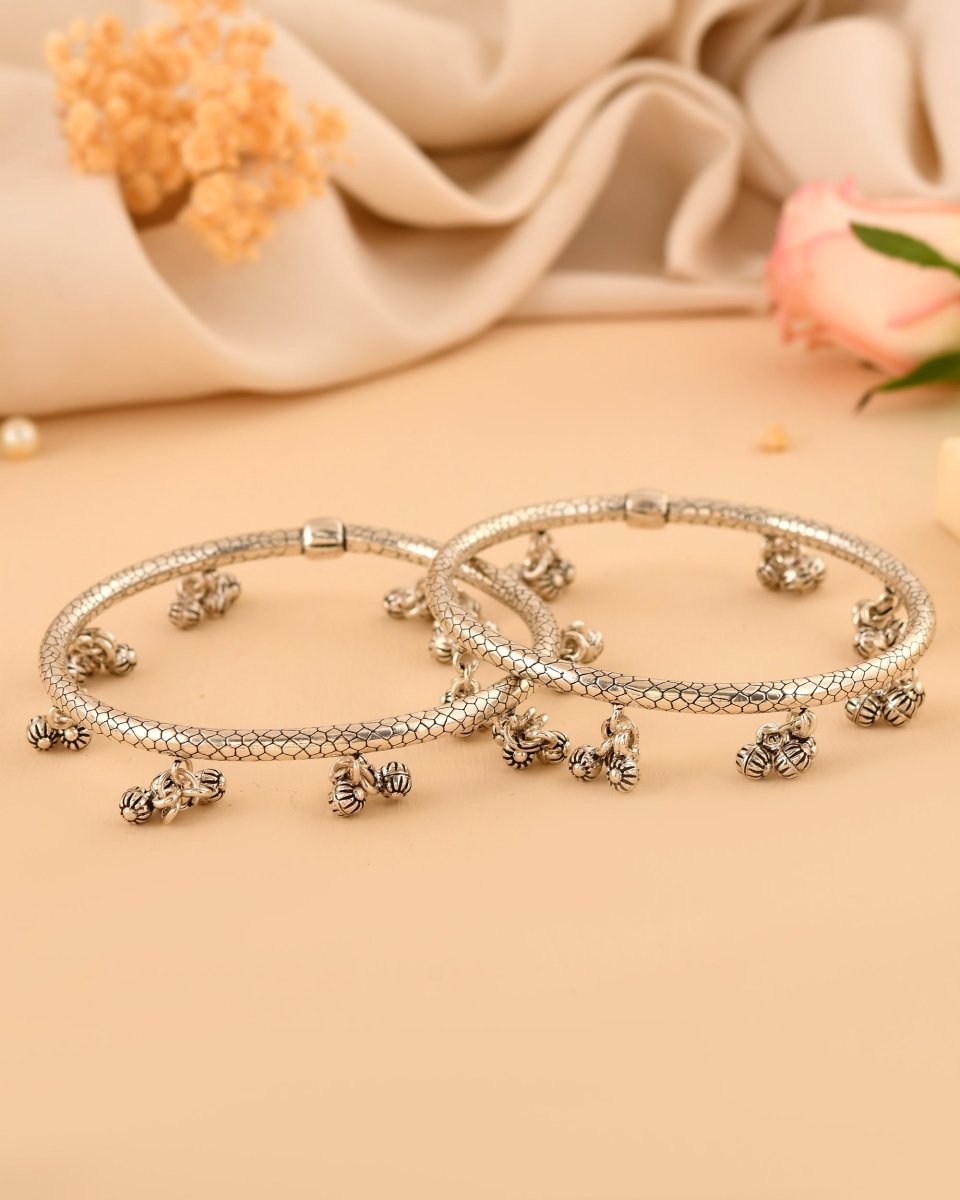 Snake Texture Ghungroo Charm Anklet - Zirak Silver
