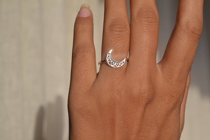 Sterling Silver Crescent Moon Filigree Ring - Zirak Silver
