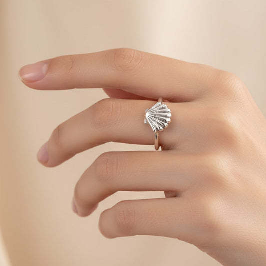 Sterling Silver Shell Motif Ring