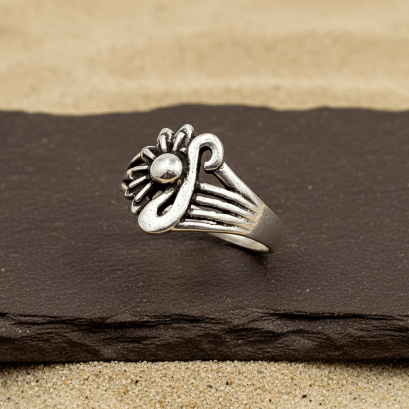 Vintage Oxidized Floral Silver Ring - Zirak Silver