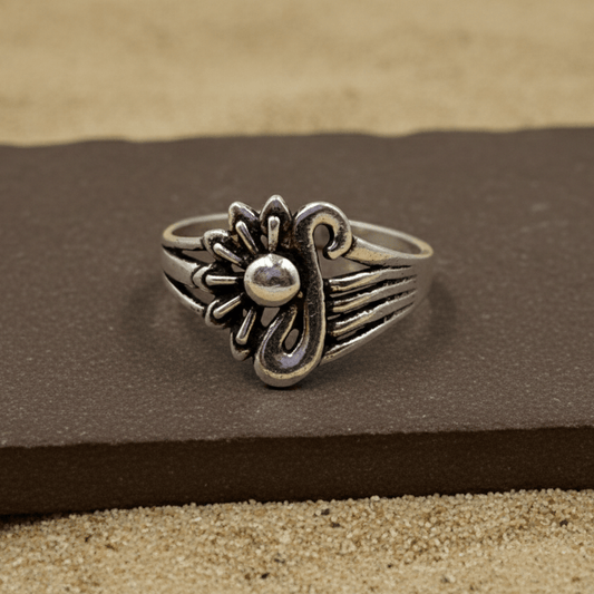 Vintage Oxidized Floral Silver Ring - Zirak Silver