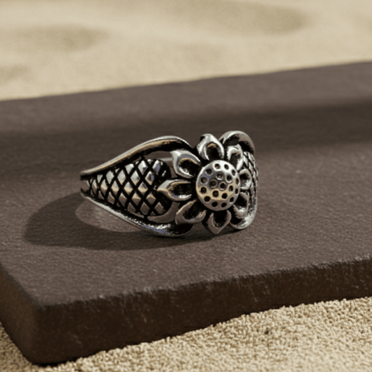 Vintage Sunflower Oxidized Silver Ring - Zirak Silver