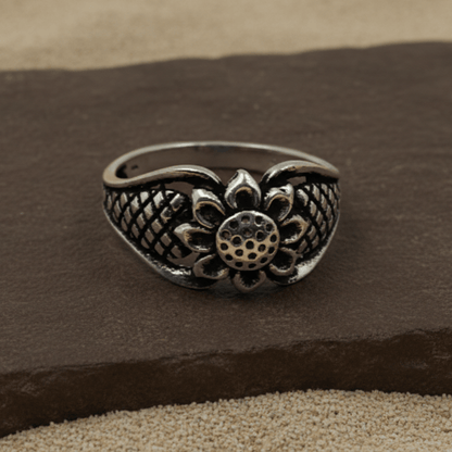 Vintage Sunflower Oxidized Silver Ring - Zirak Silver