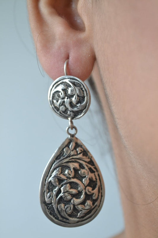 Vriti Earrings – Oxidised 925 Silver Engraved Teardrop Dangle Earrings - Zirak Silver